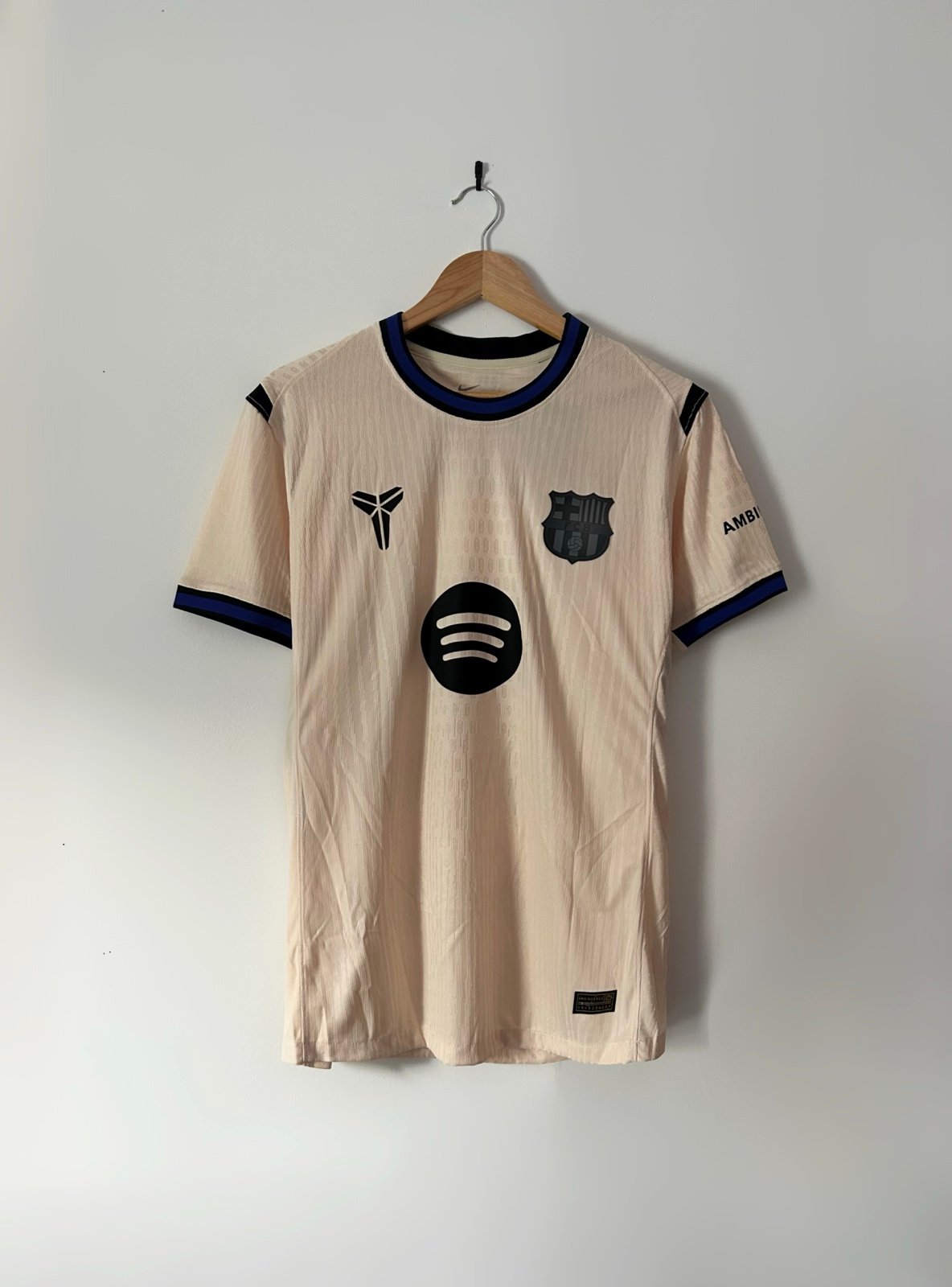 Barcelona 25-26 Away lamine yamal half sleeves kit